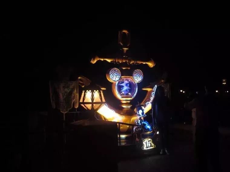 主題樂(lè)園燈光效果1 主題樂(lè)園燈光效果1